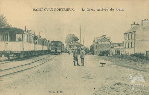 Saint-Quay-Portrieux - La gare - Arrivée du train