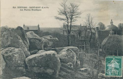 870 - Kertugal-Saint-Quay - Les pierres Druidiques