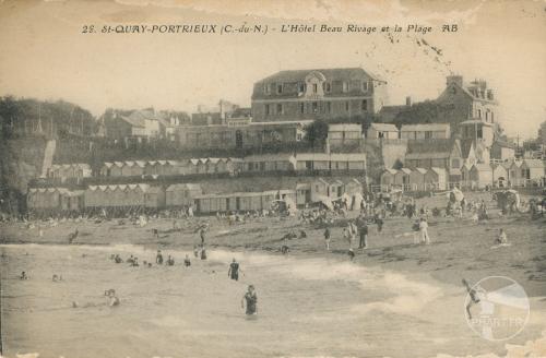 26 - St-Quay-Portrieux - L'Hôtel Beau Rivage et la plage