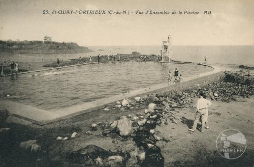 25 - St-Quay-Portrieux - Vue d'ensemble de la piscine